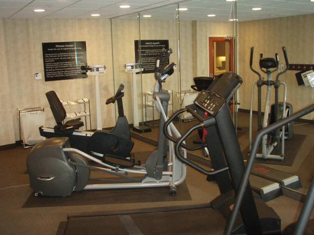 Hampton Inn & Suites Clinton Facilities photo